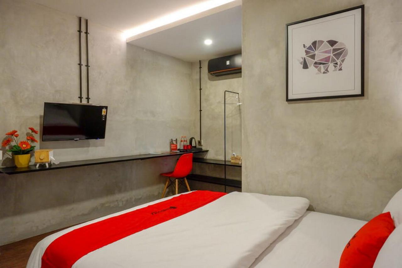 Reddoorz Plus Near Kawasan Sam Poo Kong Σεμαράνγκ Εξωτερικό φωτογραφία
