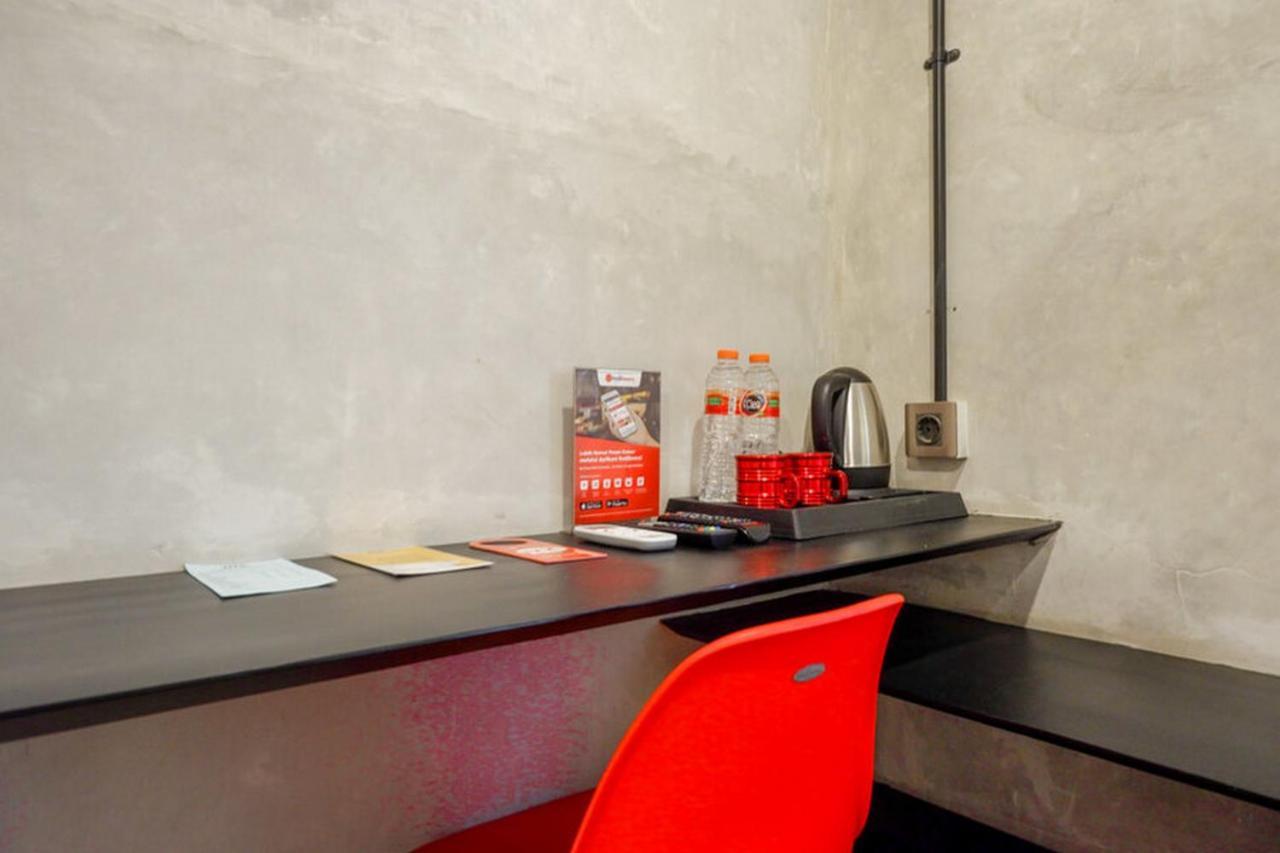Reddoorz Plus Near Kawasan Sam Poo Kong Σεμαράνγκ Εξωτερικό φωτογραφία