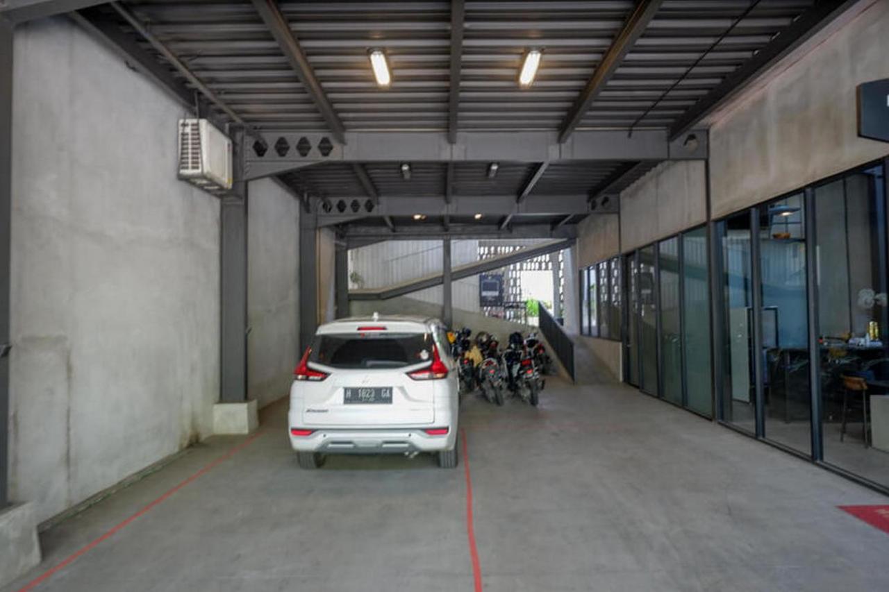 Reddoorz Plus Near Kawasan Sam Poo Kong Σεμαράνγκ Εξωτερικό φωτογραφία
