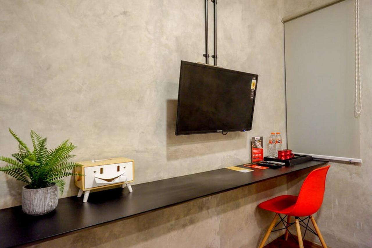Reddoorz Plus Near Kawasan Sam Poo Kong Σεμαράνγκ Εξωτερικό φωτογραφία