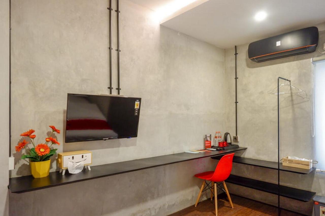 Reddoorz Plus Near Kawasan Sam Poo Kong Σεμαράνγκ Εξωτερικό φωτογραφία