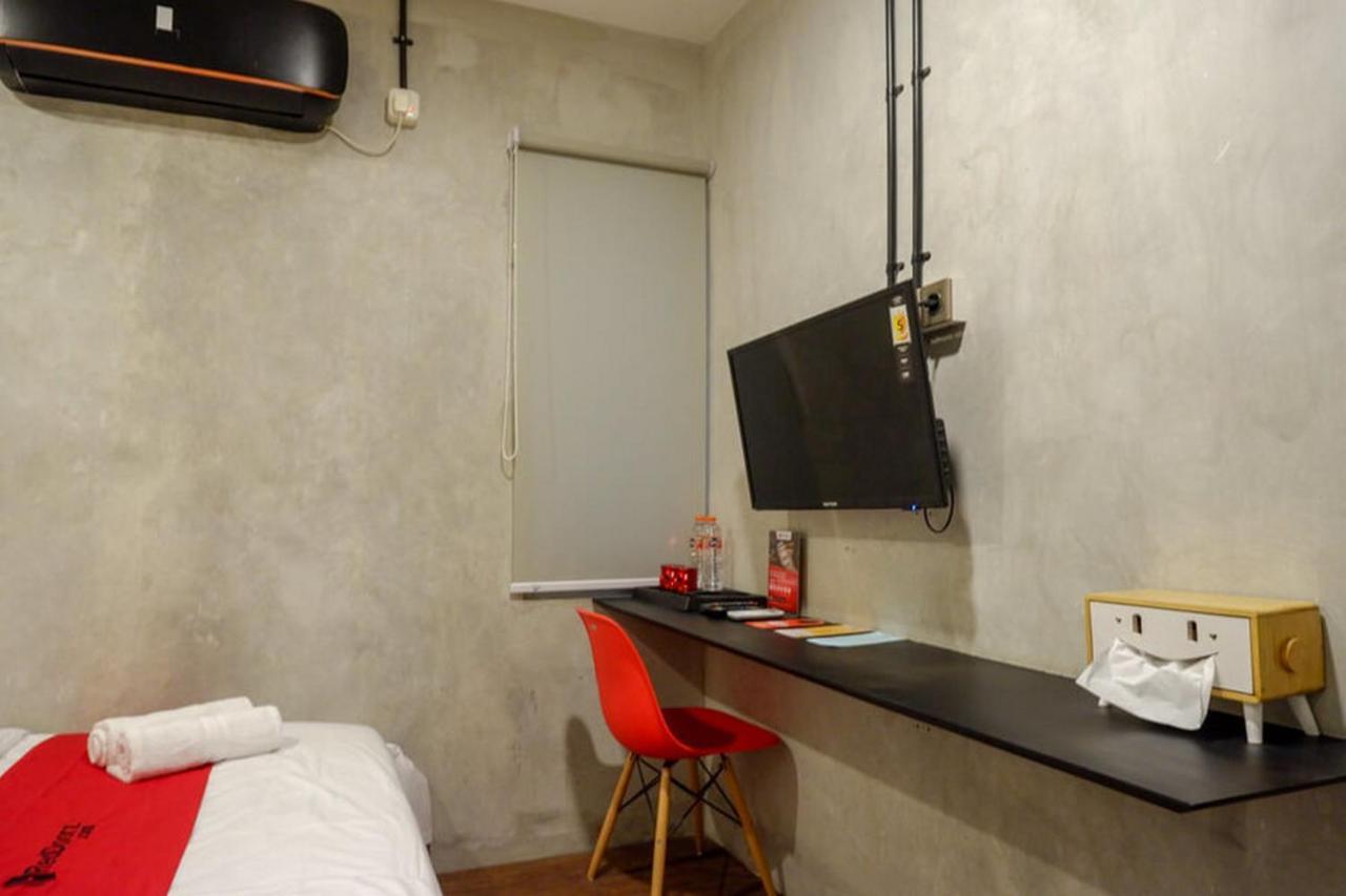 Reddoorz Plus Near Kawasan Sam Poo Kong Σεμαράνγκ Εξωτερικό φωτογραφία